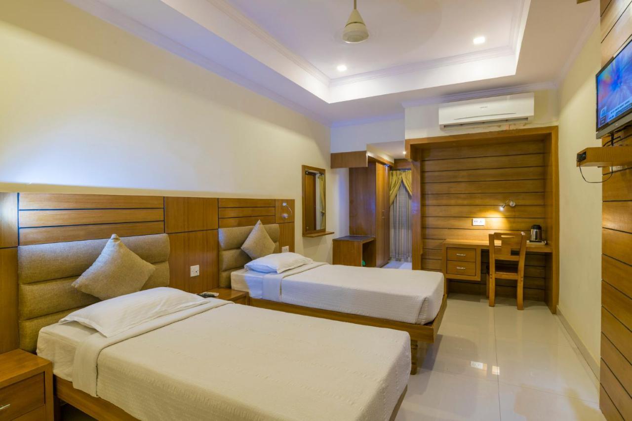 فندق Sree Gokulam Residency Thrissur المظهر الخارجي الصورة